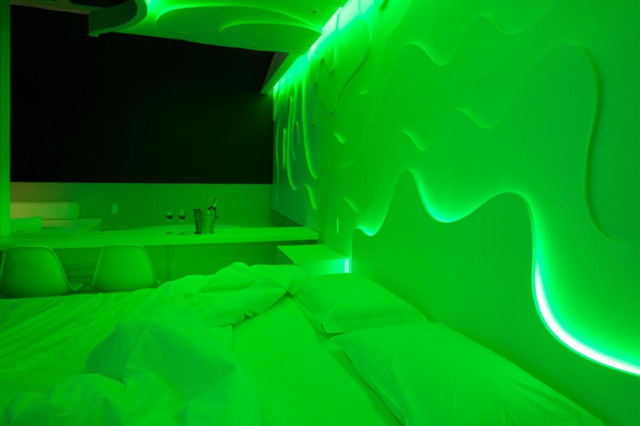 Tout Motel (Adults Only) Кампинас Екстериор снимка
